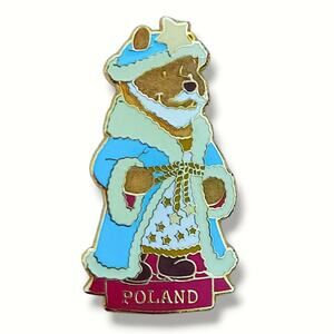 Disney Store Pooh Santas Around The World Poland Enamel Trading Pin 2002